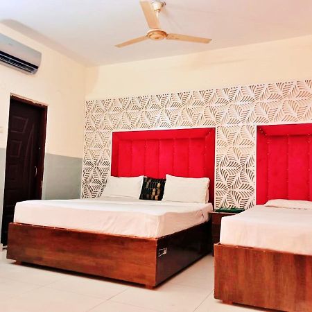 Moon Soon Hotel Лахор Екстериор снимка