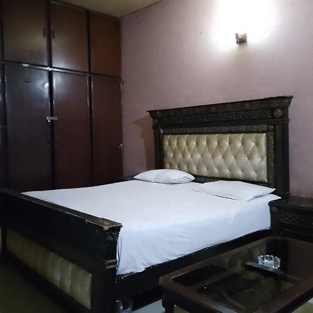 Moon Soon Hotel Лахор Екстериор снимка