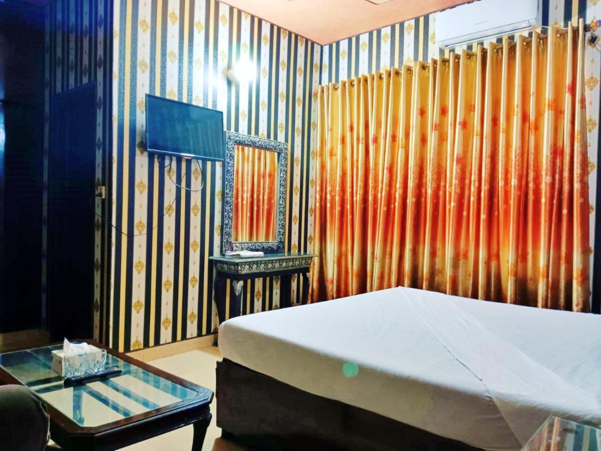 Moon Soon Hotel Лахор Екстериор снимка