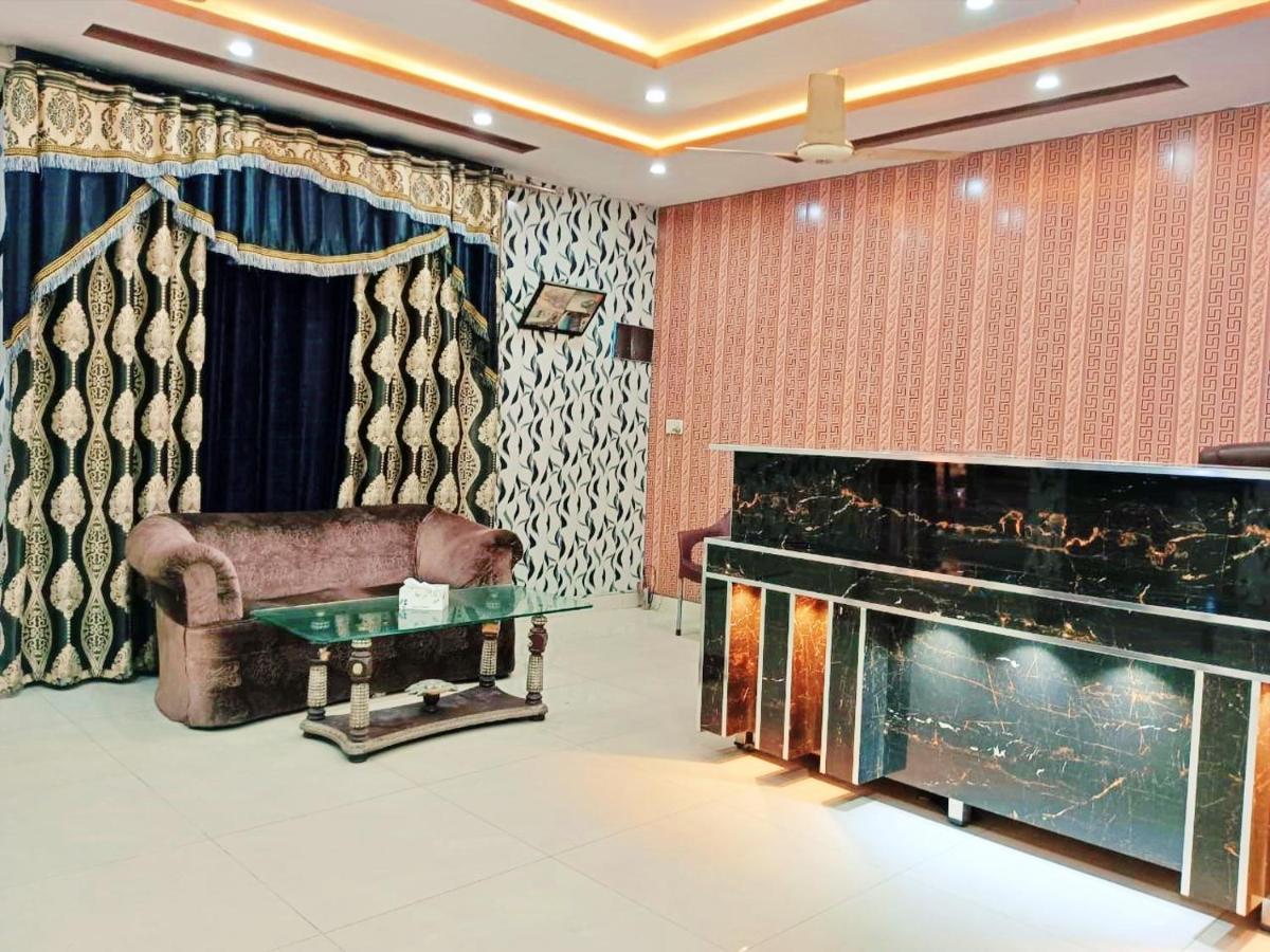 Moon Soon Hotel Лахор Екстериор снимка